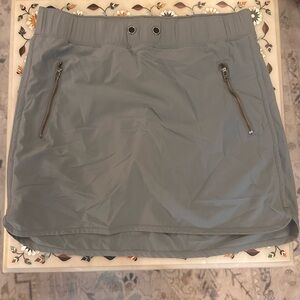 Athleta XS skirt - great condition!